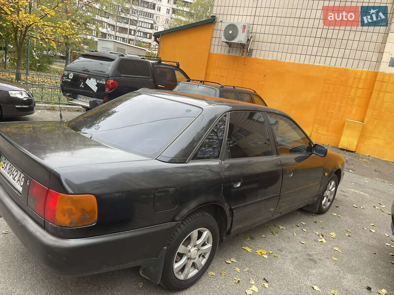 Седан Audi 100 1992 в Києві