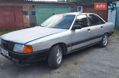 Седан Audi 100 1990 в 