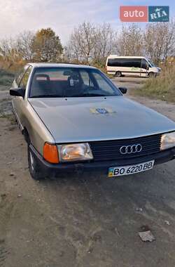 Седан Audi 100 1986 в 