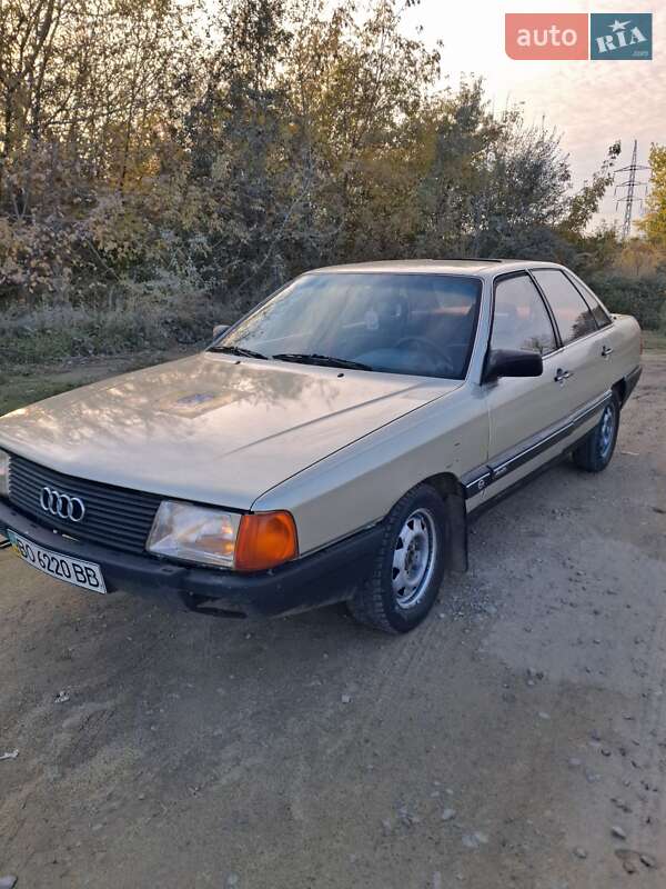Седан Audi 100 1986 в Здолбуніві