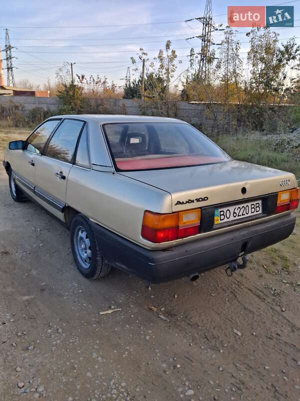 Седан Audi 100 1986 в Здолбуніві