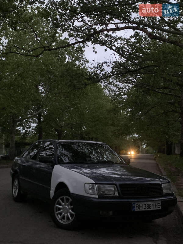 Седан Audi 100 1991 в Миколаєві