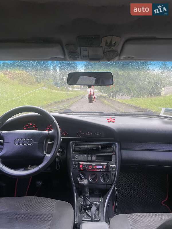 Седан Audi 100 1993 в Рівному