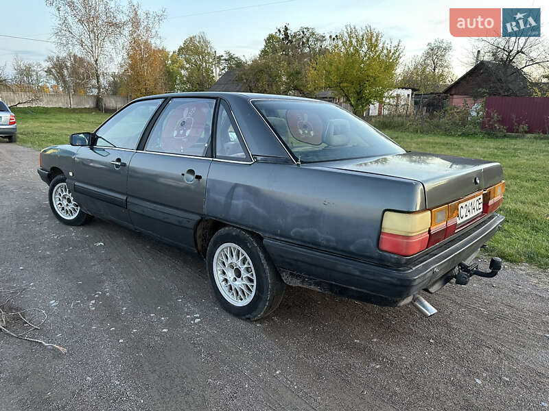 Седан Audi 100 1985 в Любомле фото 4 Седан Audi 100 1985 в Любомле