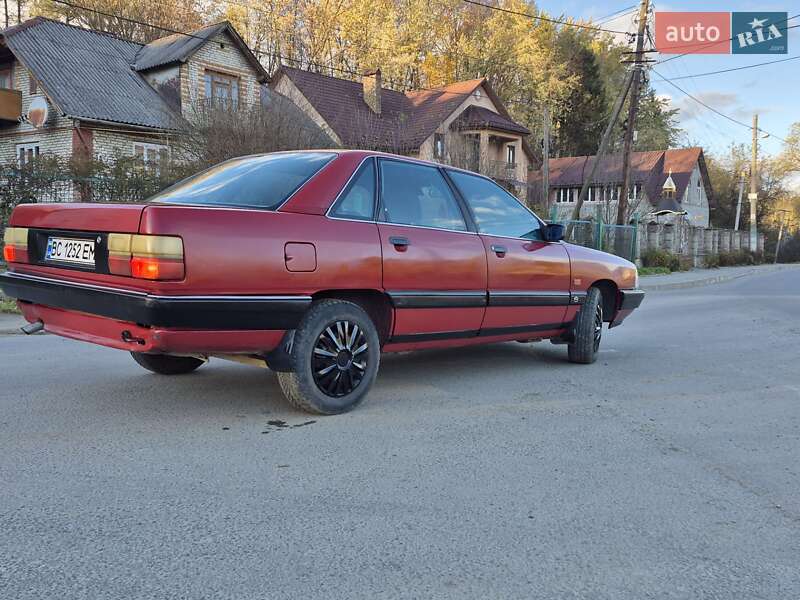 Седан Audi 100 1989 в Турке фото 8 Седан Audi 100 1989 в Турке