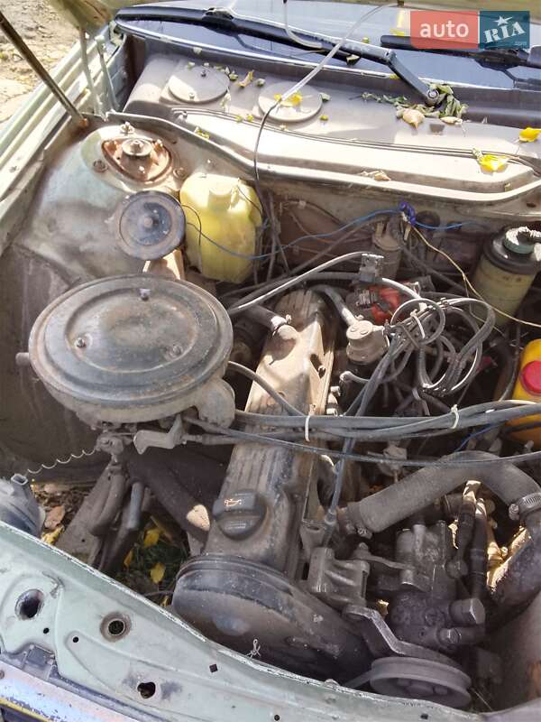 Седан Audi 100 1984 в Дунаевцах