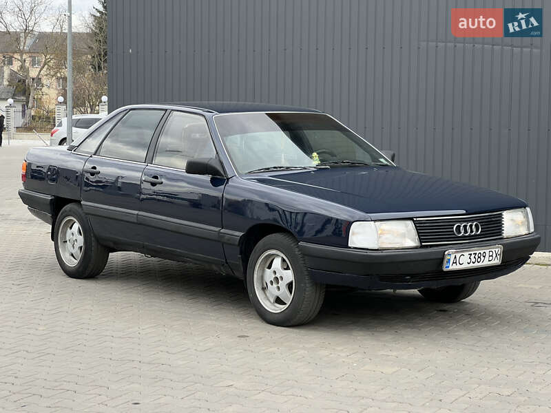 Audi 100 1986 Audi 100 1986