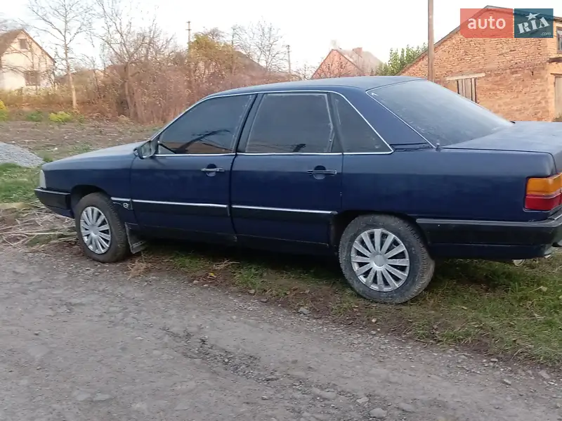 Audi 100 1986