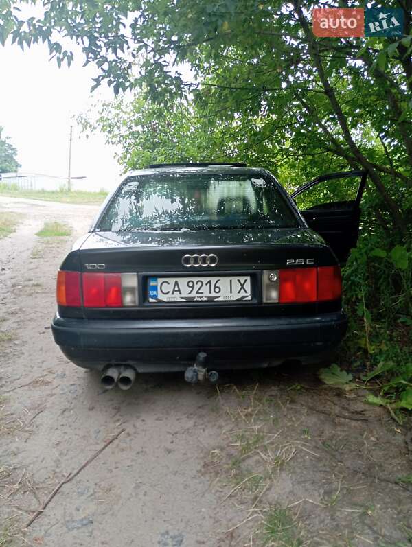 Седан Audi 100 1994 в Святопетровское фото 2 Седан Audi 100 1994 в Святопетровское