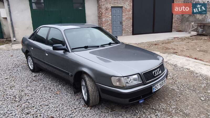 Седан Audi 100 1991 в Чорткове