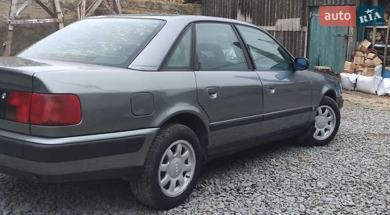 Седан Audi 100 1991 в Чорткове