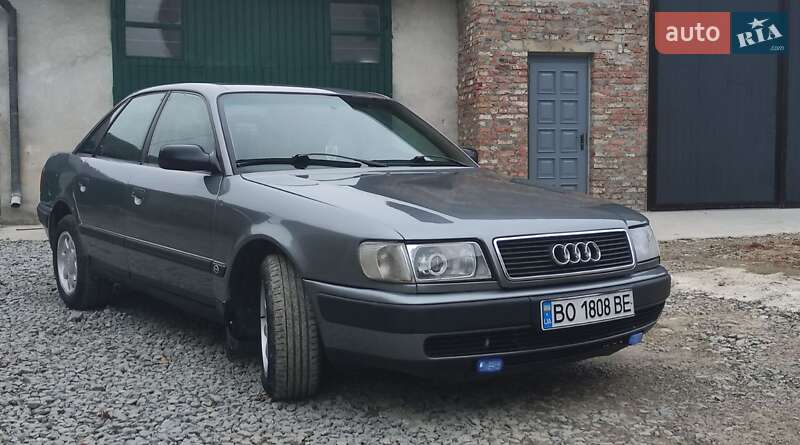 Седан Audi 100 1991 в Чорткове