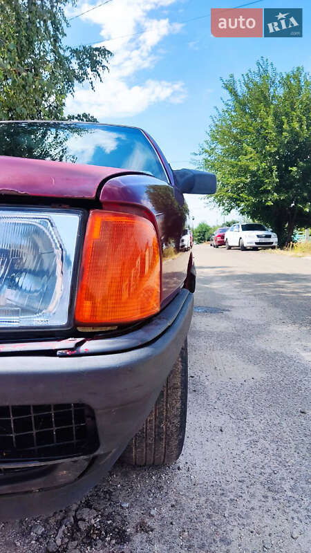 Седан Audi 100 1987 в Запорожье