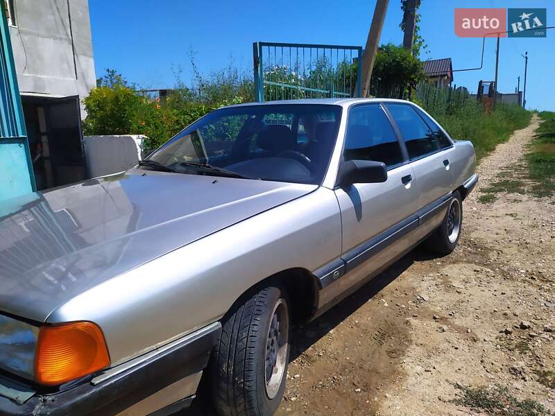 Audi 100 1988