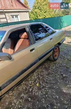 Седан Audi 100 1989 в Луцке