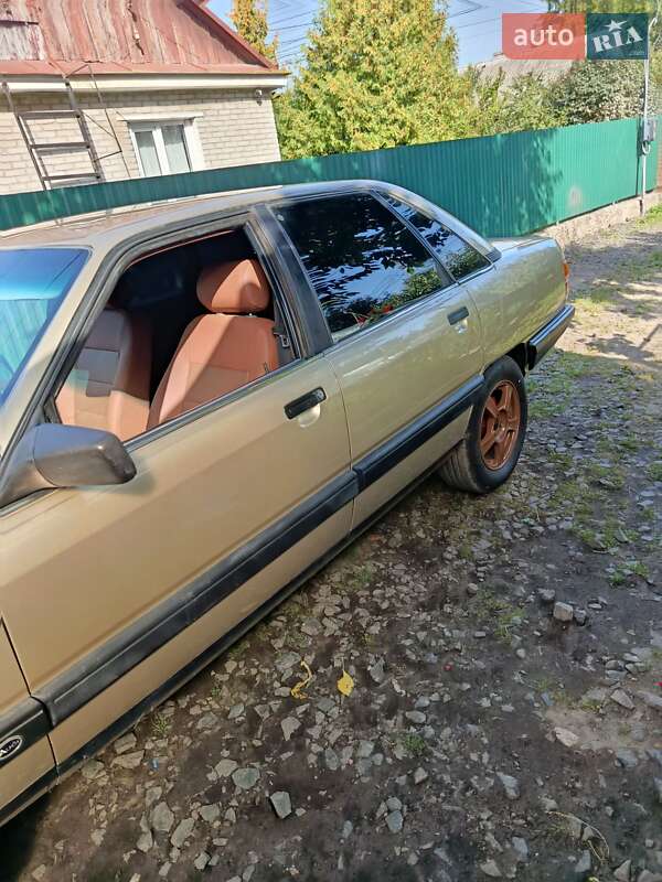 Седан Audi 100 1989 в Луцке фото 5 Седан Audi 100 1989 в Луцке