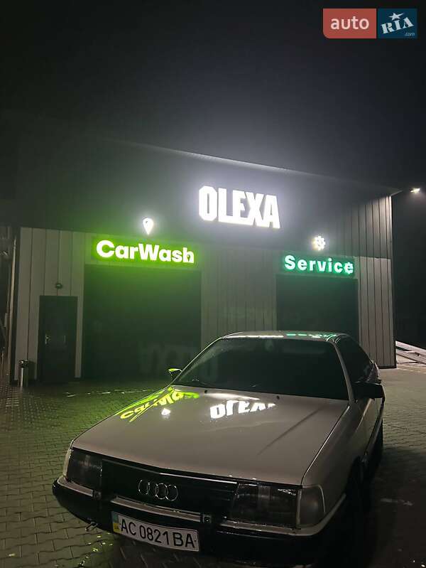 Седан Audi 100 1986 в Володимирі фото Седан Audi 100 1986 в Володимирі