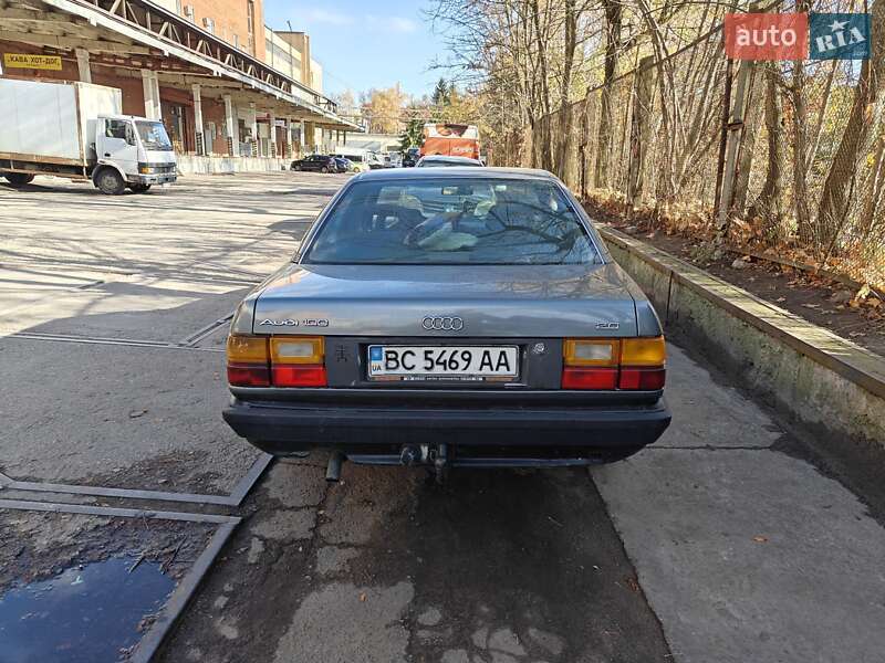 Седан Audi 100 1990 в Львові
