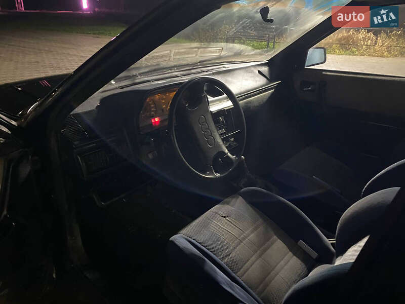 Седан Audi 100 1987 в Сокале