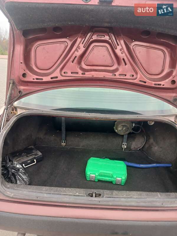 Седан Audi 100 1991 в Житомирі фото 6 Седан Audi 100 1991 в Житомирі