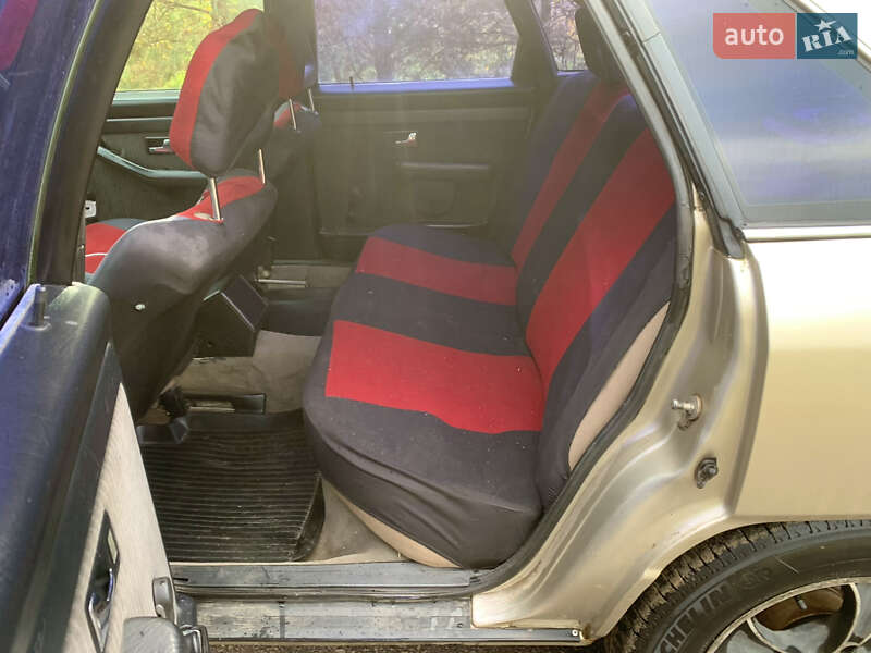 Седан Audi 100 1988 в Рівному