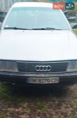 Седан Audi 100 1988 в Рокитному