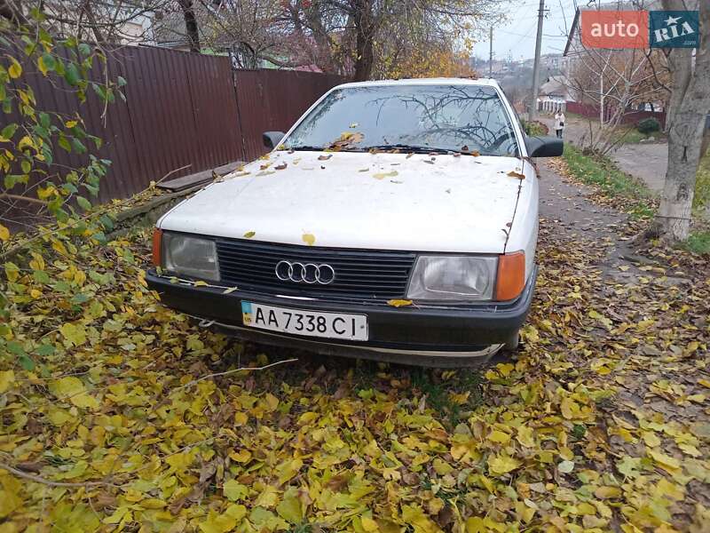 Седан Audi 100 1989 в Умани