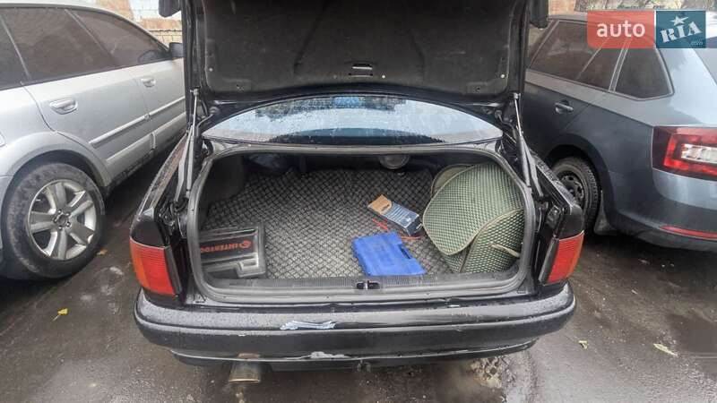 Седан Audi 100 1994 в Киеве