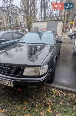 Седан Audi 100 1994 в Киеве