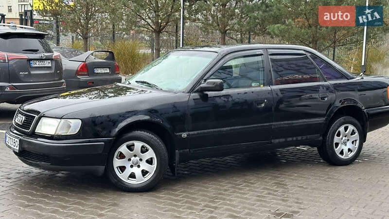 Седан Audi 100 1992 в Ровно