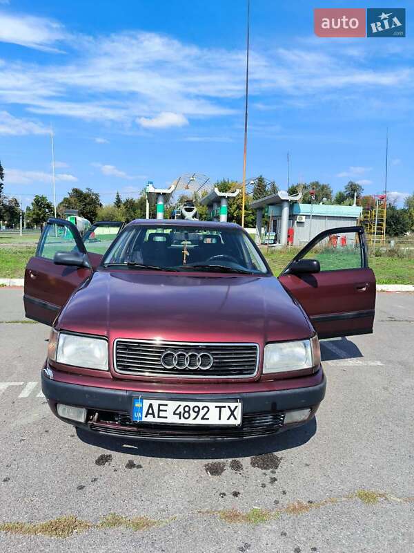 Седан Audi 100 1993 в Харькове