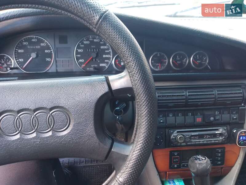 Седан Audi 100 1992 в Новій Ушиці