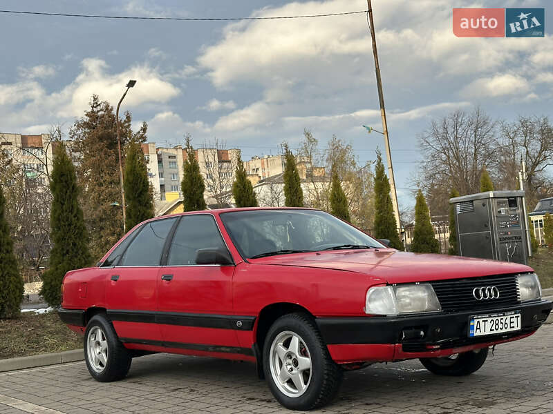 Седан Audi 100 1988 в Дрогобыче