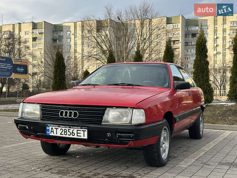 Седан Audi 100 1988 в Дрогобыче