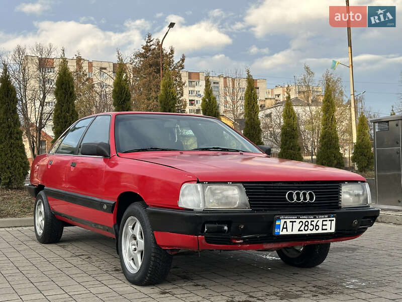Седан Audi 100 1988 в Дрогобыче