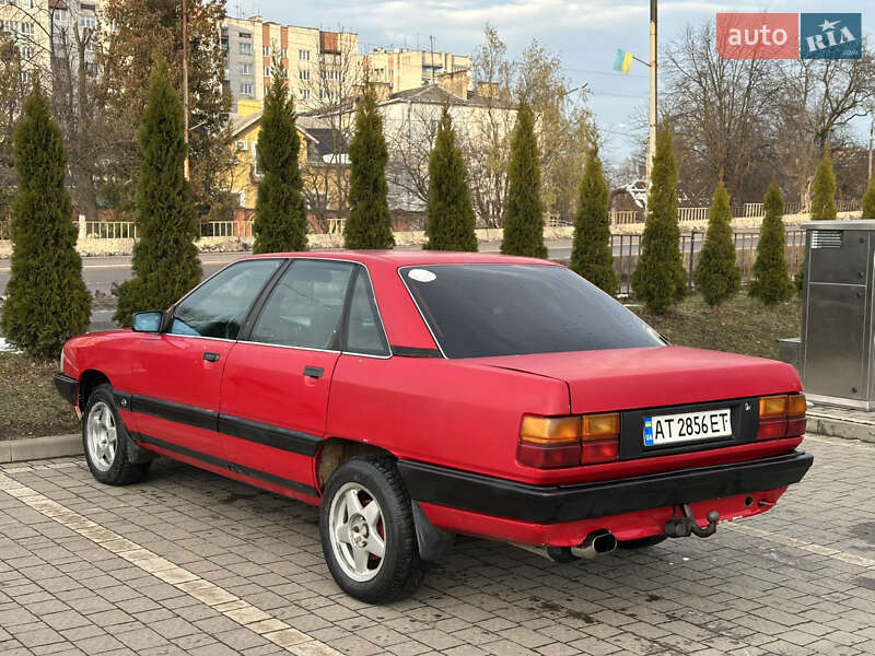 Седан Audi 100 1988 в Дрогобыче