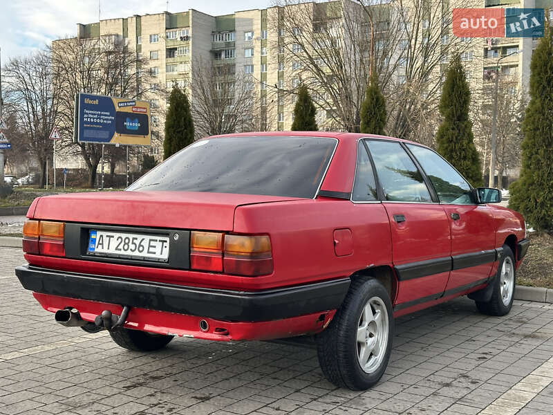 Седан Audi 100 1988 в Дрогобыче