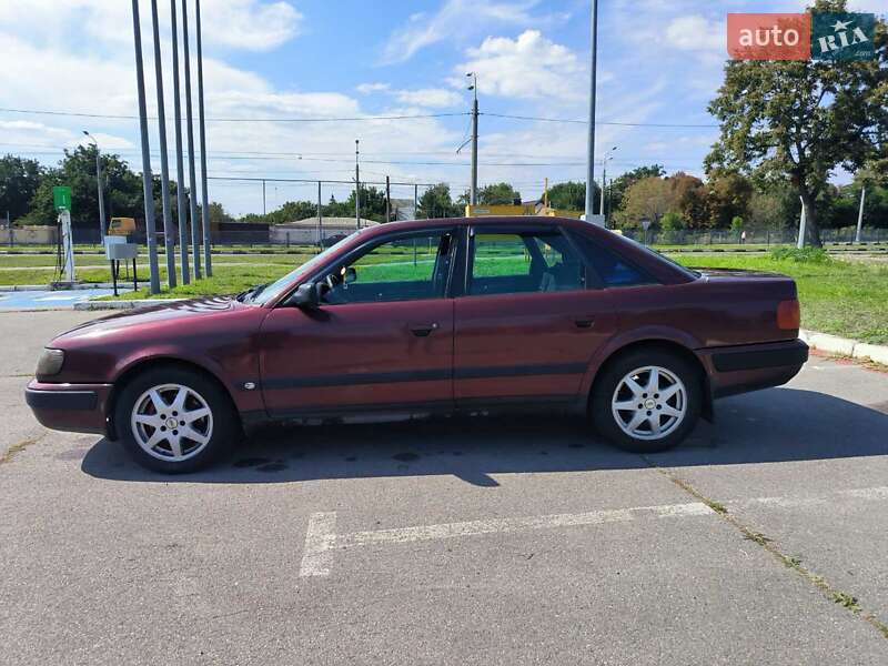 Седан Audi 100 1993 в Харькове
