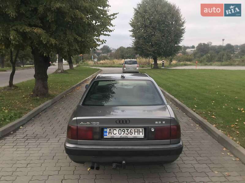 Седан Audi 100 1992 в Сокалі