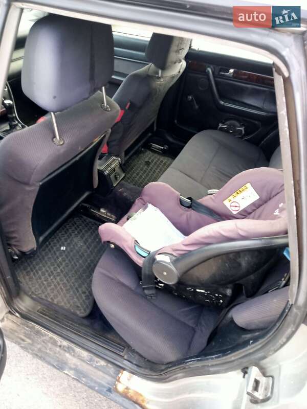 Універсал Audi 100 1991 в Макарові