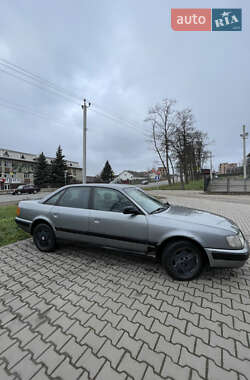 Седан Audi 100 1993 в Черновцах