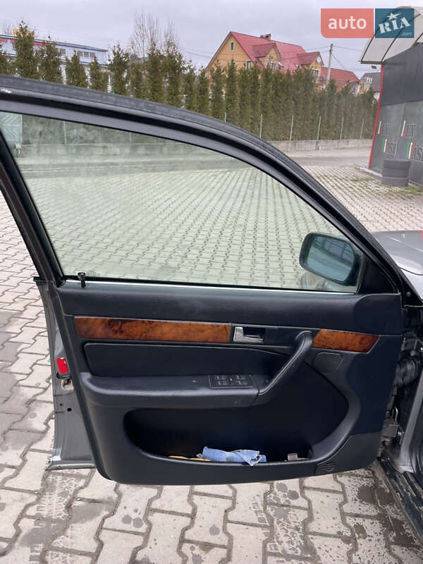 Седан Audi 100 1993 в Черновцах