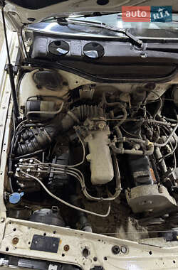 Седан Audi 100 1990 в Чернівцях