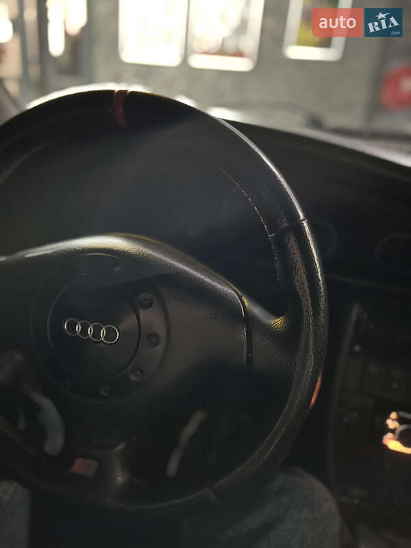 Седан Audi 100 1991 в Одесі