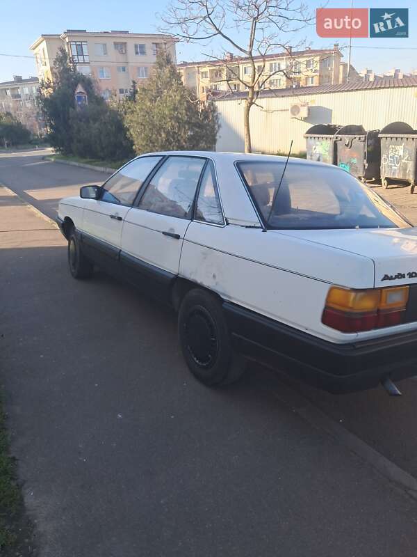 Седан Audi 100 1985 в Одессе фото 4 Седан Audi 100 1985 в Одессе