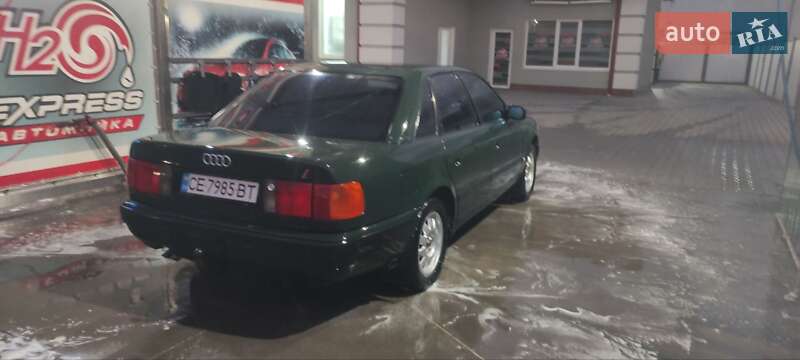 Седан Audi 100 1991 в Черновцах