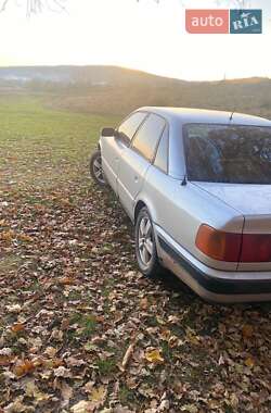 Седан Audi 100 1993 в Чернівцях
