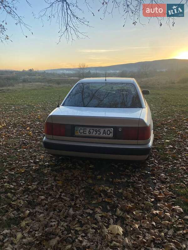 Седан Audi 100 1993 в Чернівцях