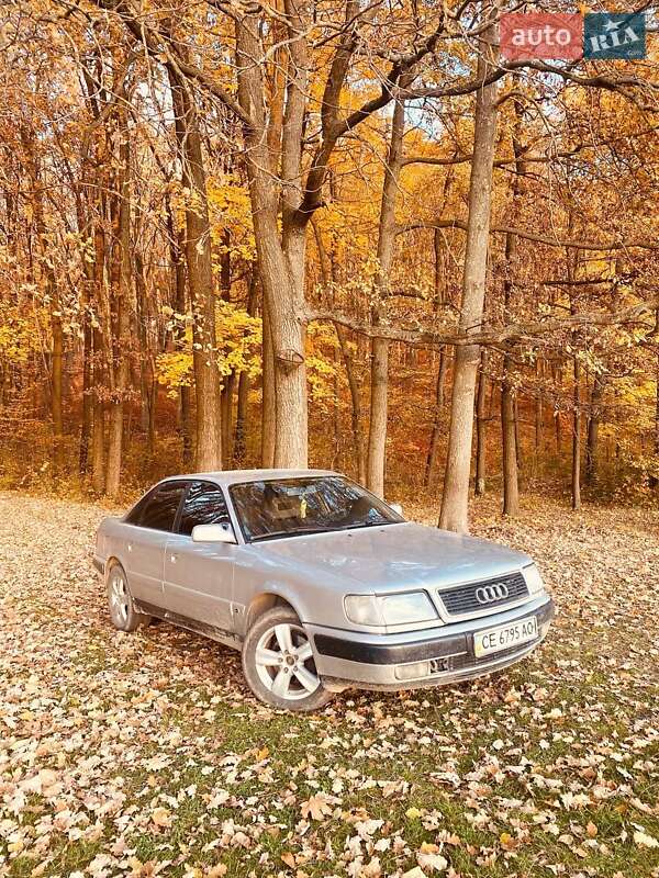 Седан Audi 100 1993 в Чернівцях