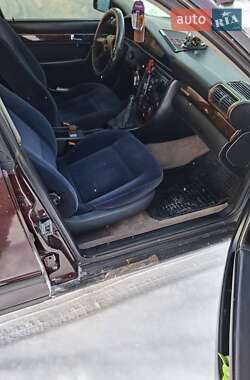 Седан Audi 100 1991 в Остроге
